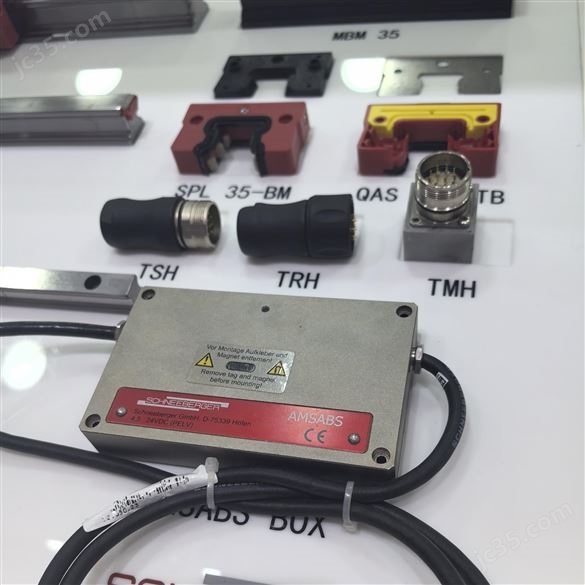 交叉滾柱導(dǎo)軌導(dǎo)角型RNG4-700-EG滑塊軸承